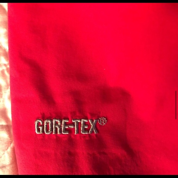 Mountain Hardwear Gortex Jacket - Picture 10 of 13